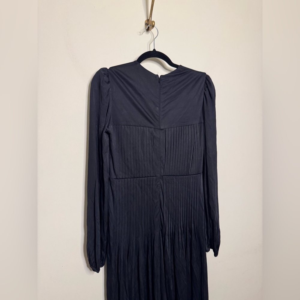 FARM Rio Black Long Sleeve Knot Jumpsuit - Picture 8 of 9